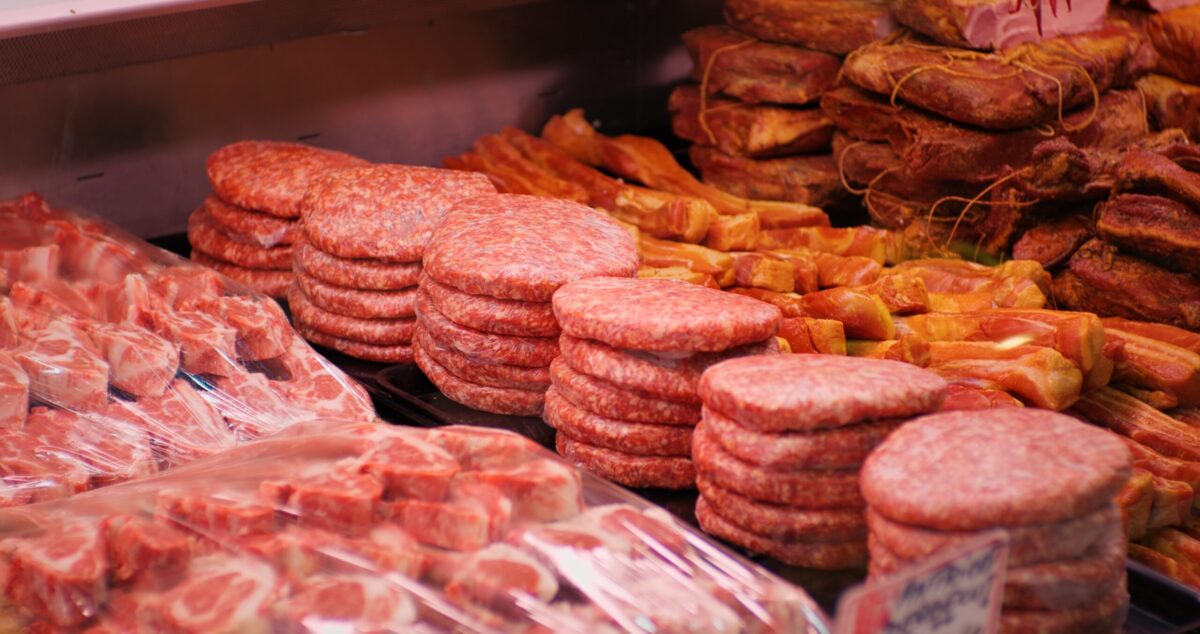 Refrigerated Transportation of Processed Meats from Washington